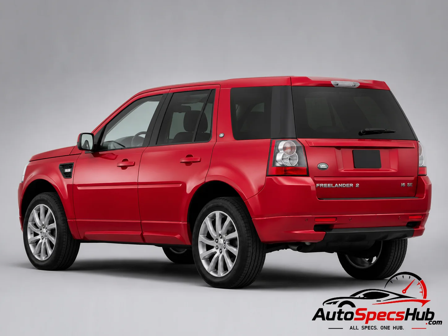 2011 Land Rover Freelander i6 rear three-quarter view