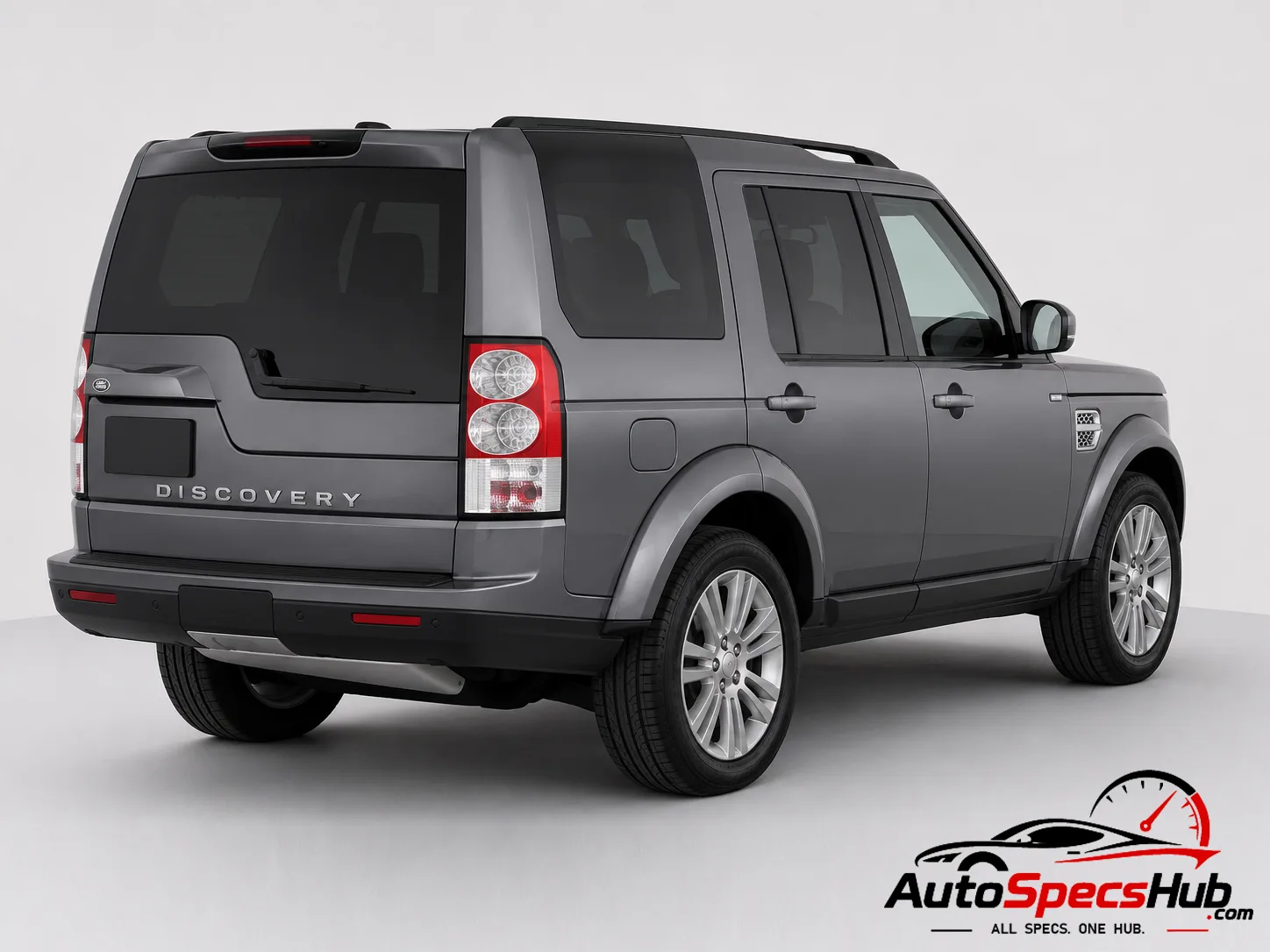 2014 Land Rover Discovery 3.0 V6 SC rear three-quarter view