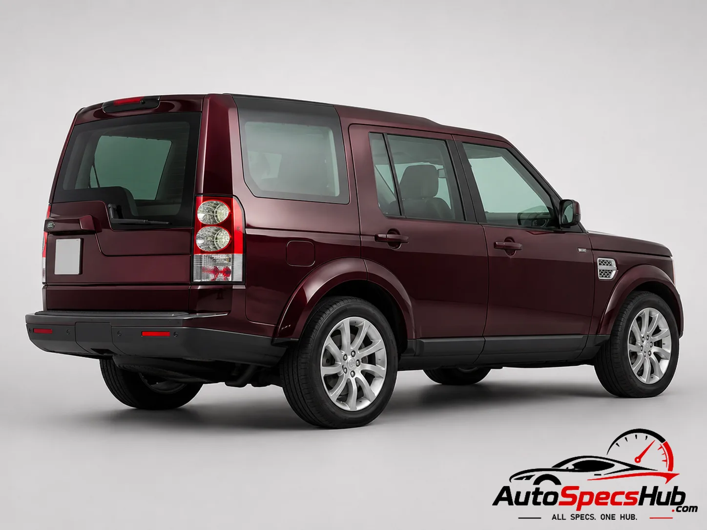 2012 Land Rover Discovery 3.0 TDV6 rear three-quarter view