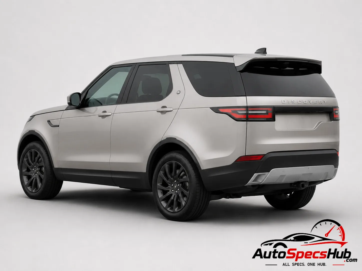 2017 Land Rover Discovery SD4 rear three-quarter view