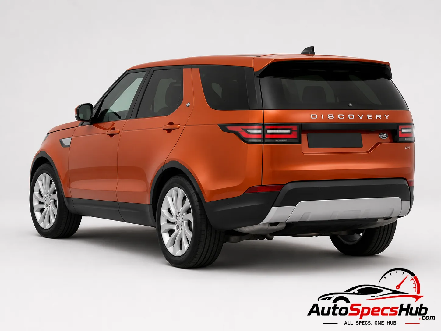 2017 Land Rover Discovery Si6 rear three-quarter view