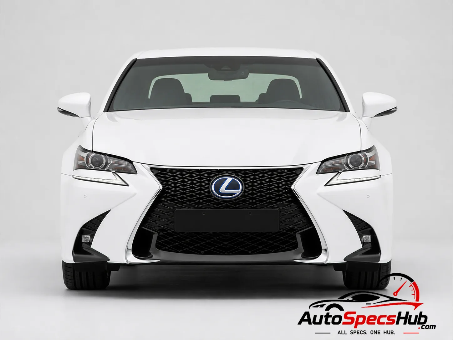 2015 Lexus GS 300h L10 front view
