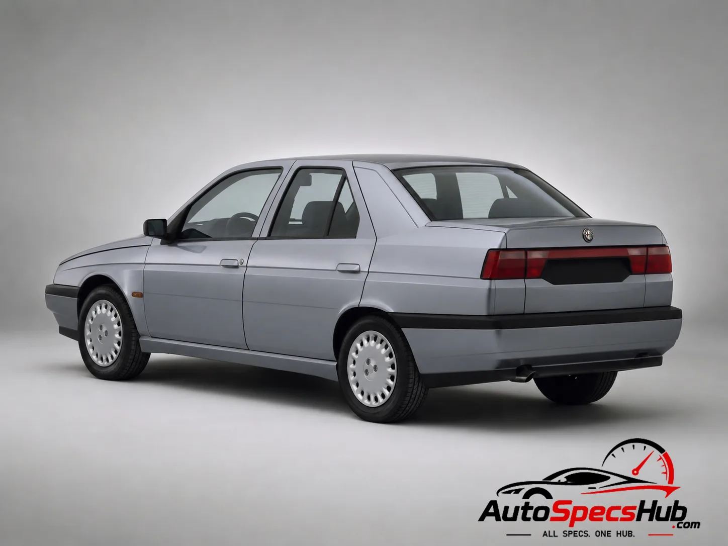 1992 Alfa Romeo 155 1.7 Twin Spark rear three-quarter view