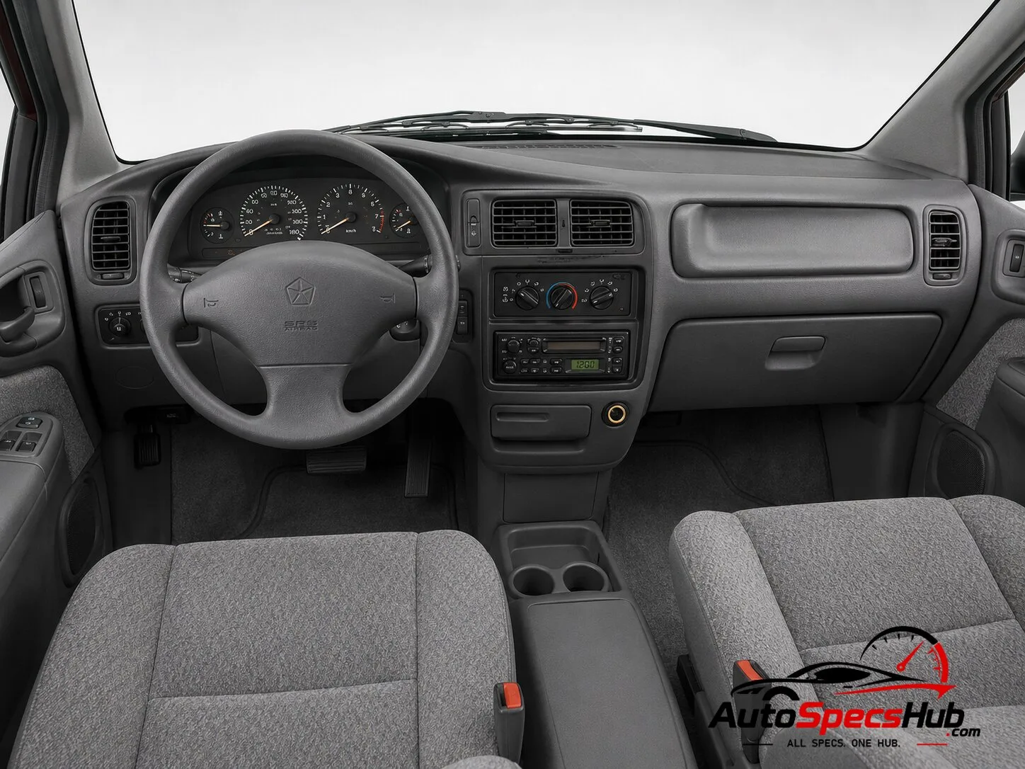 1994 Chrysler Voyager 2.5 S interior dashboard and front cabin