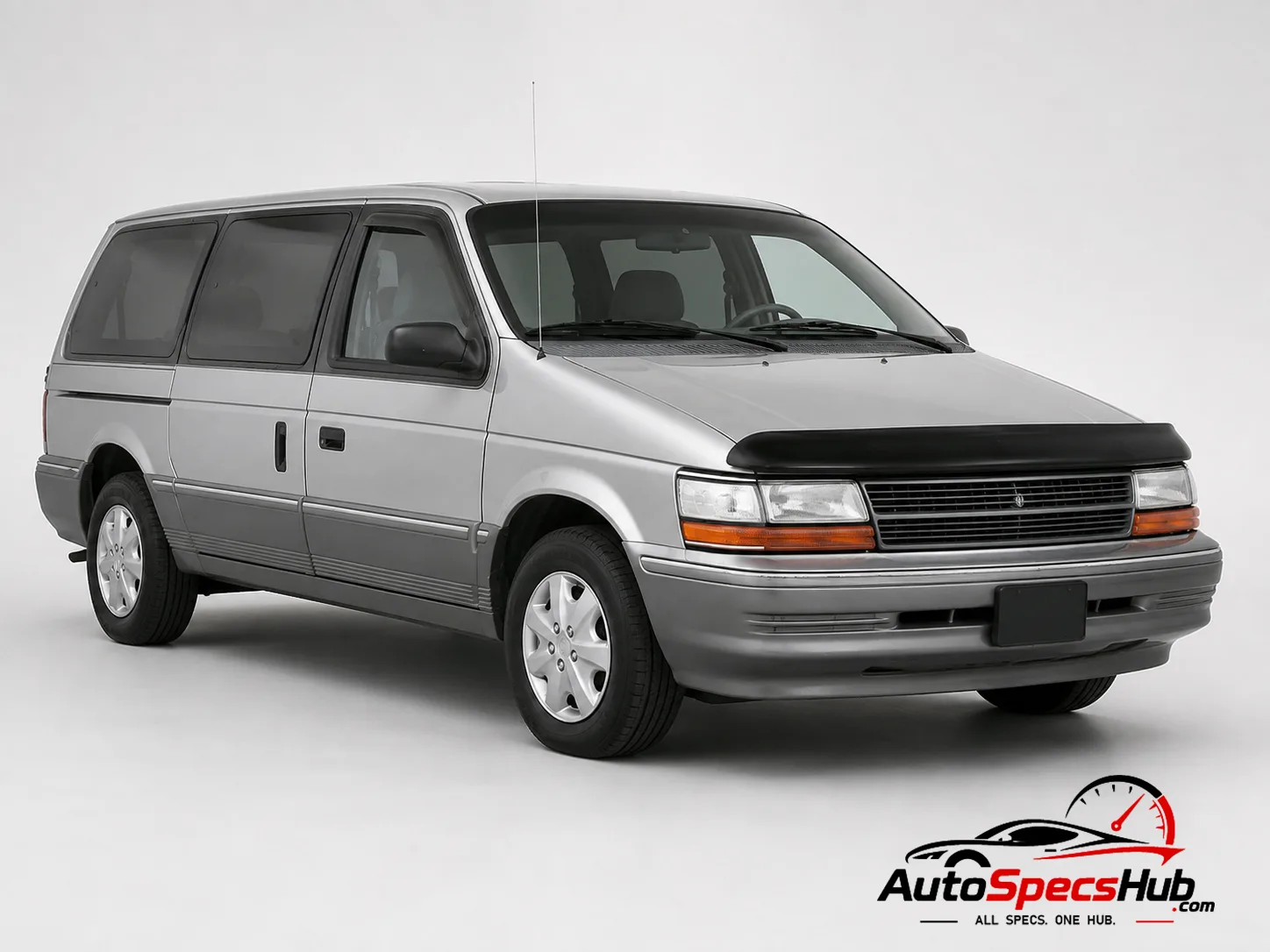 1993 Chrysler Grand Voyager 3.3 SE front three-quarter view