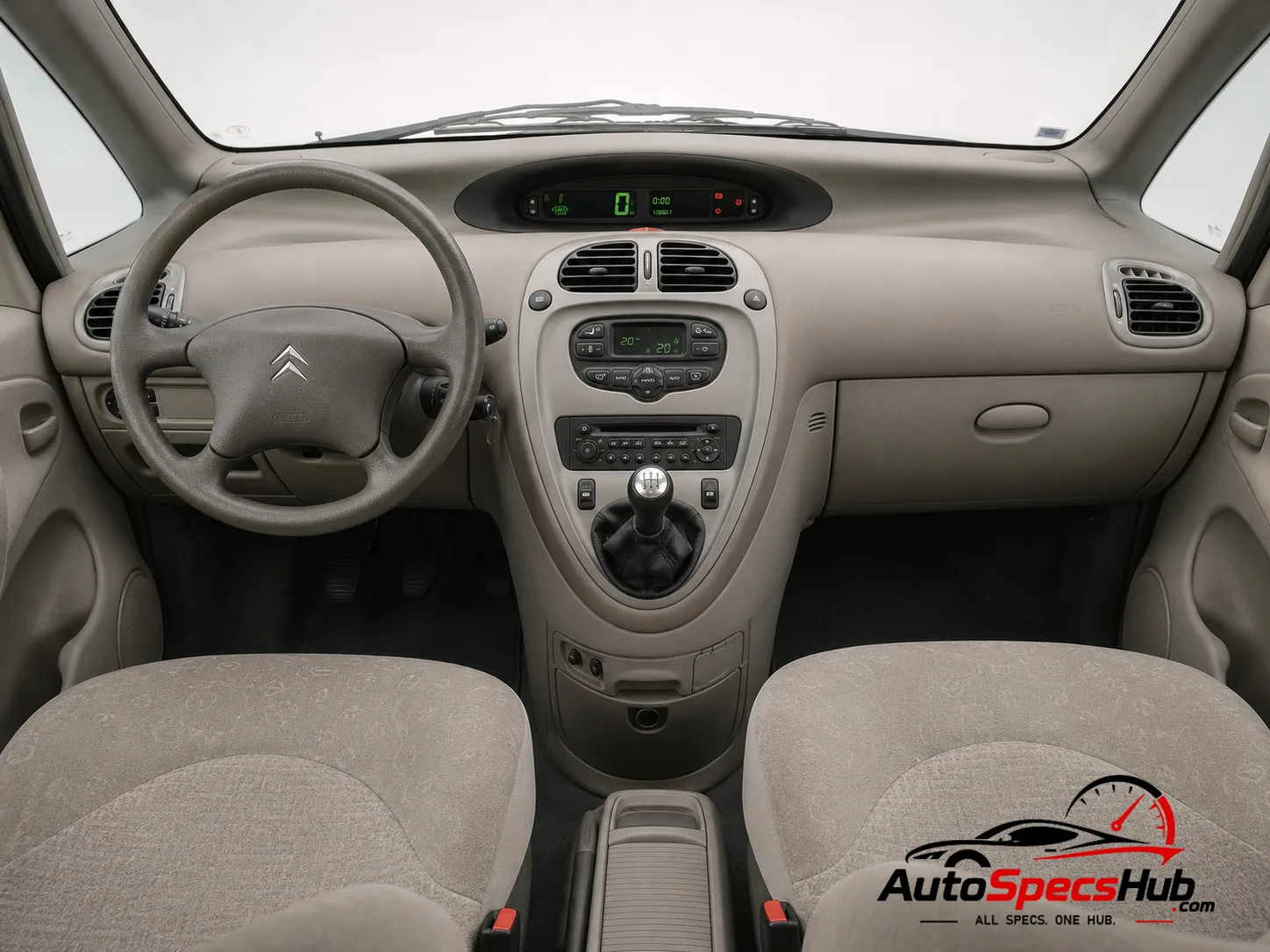 2003 Citroën Xsara Picasso 2.0 16v interior dashboard and front cabin
