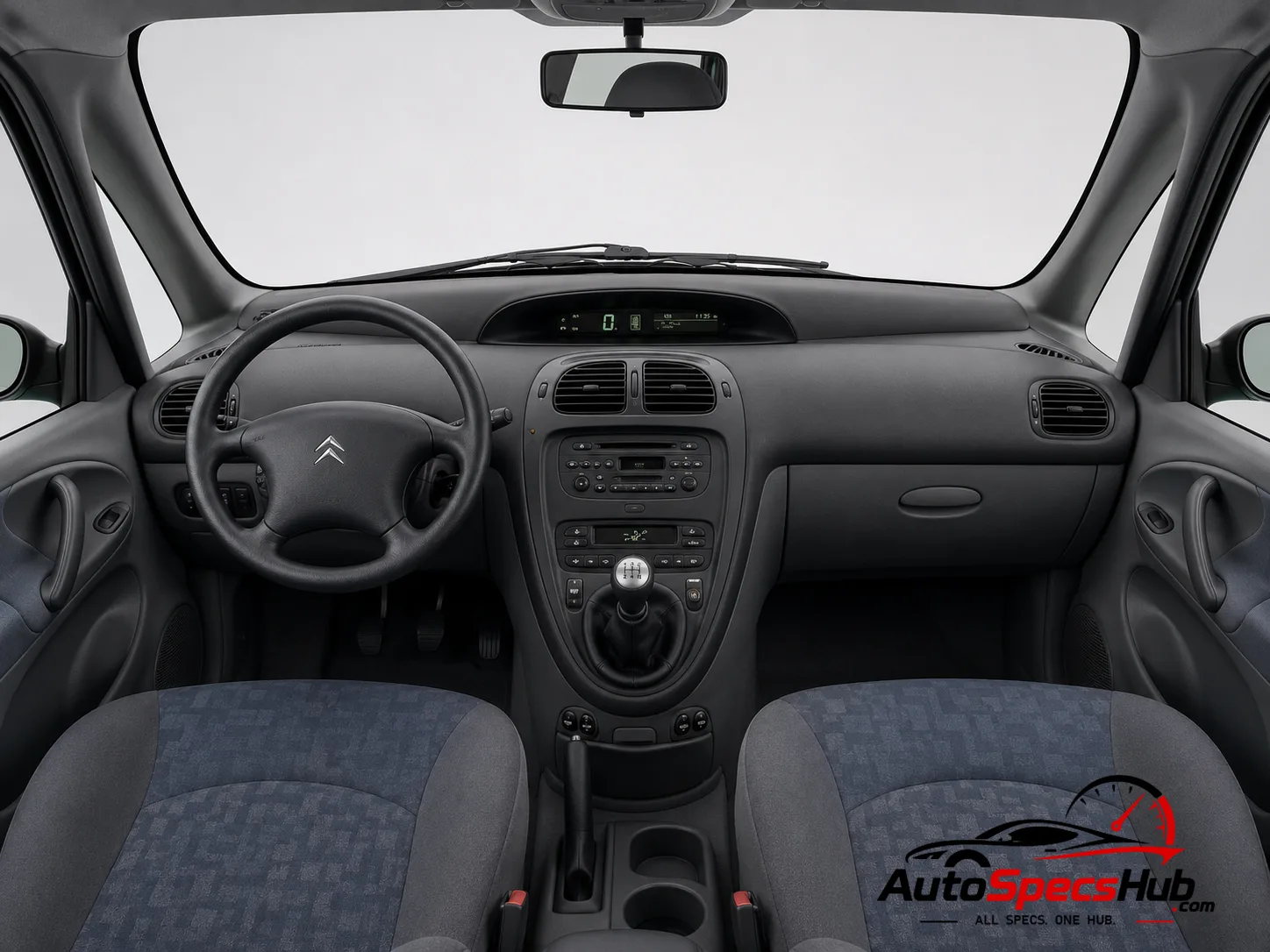 2000 Citroën Xsara Picasso 1.8 16v interior dashboard and front cabin