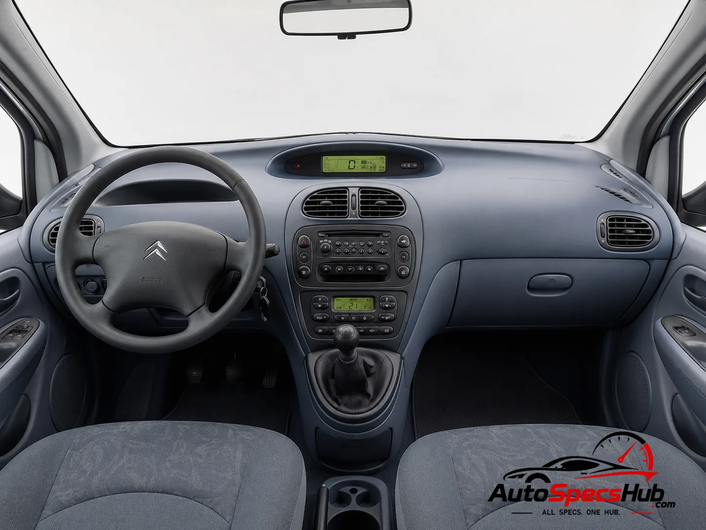 2004 Citroën Xsara Picasso 2.0 HDi 110 interior dashboard and front cabin