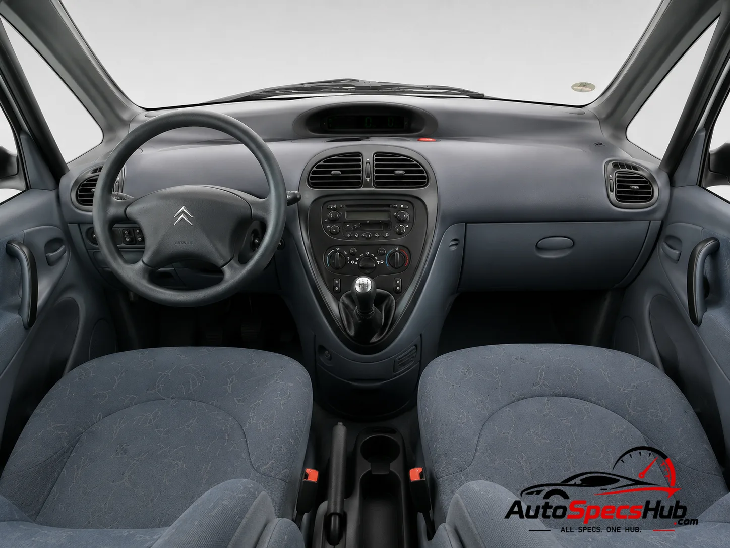 2000 Citroën Xsara Picasso 1.6 interior dashboard and front cabin