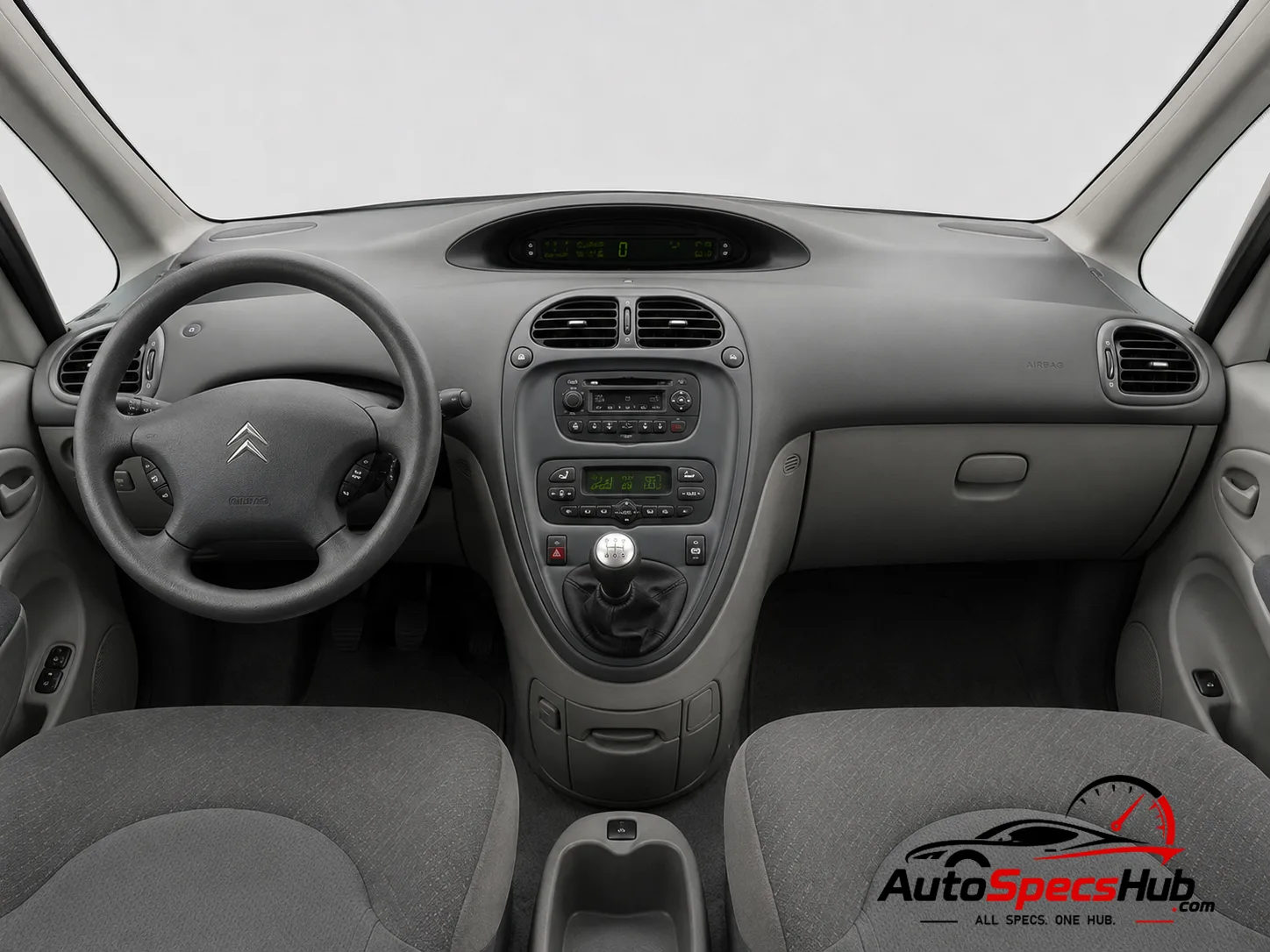 2006 Citroën Xsara Picasso HDi 110 FAP interior dashboard and front cabin