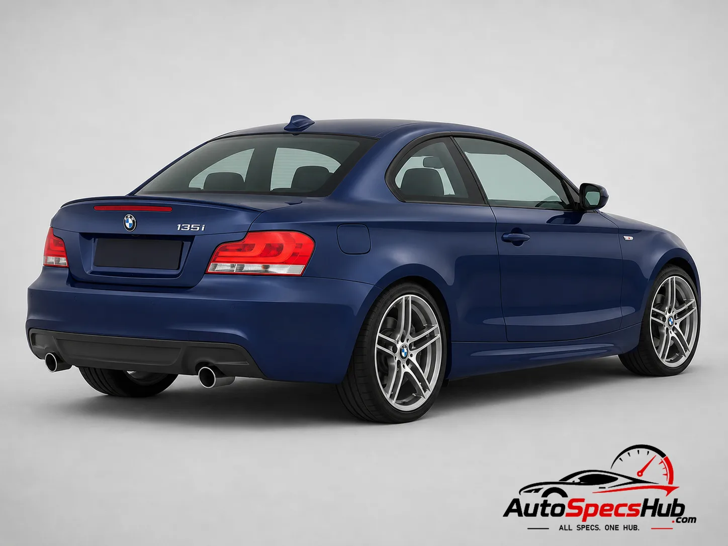 2007 BMW 135i Coupé rear three-quarter view