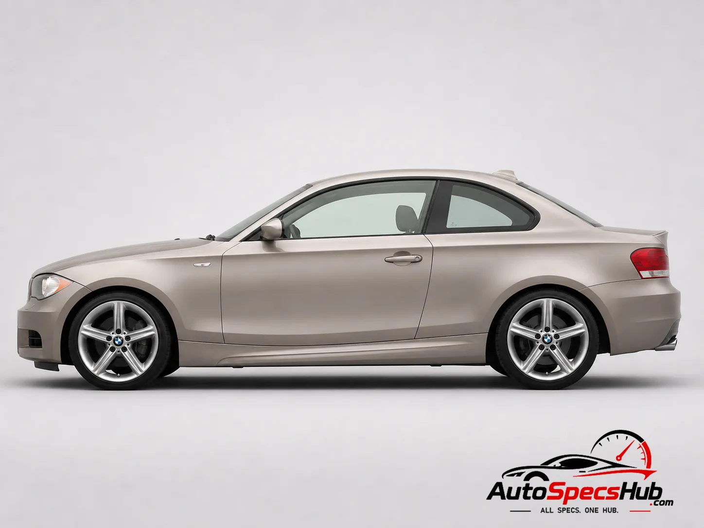 2010 BMW 135i Coupé side profile