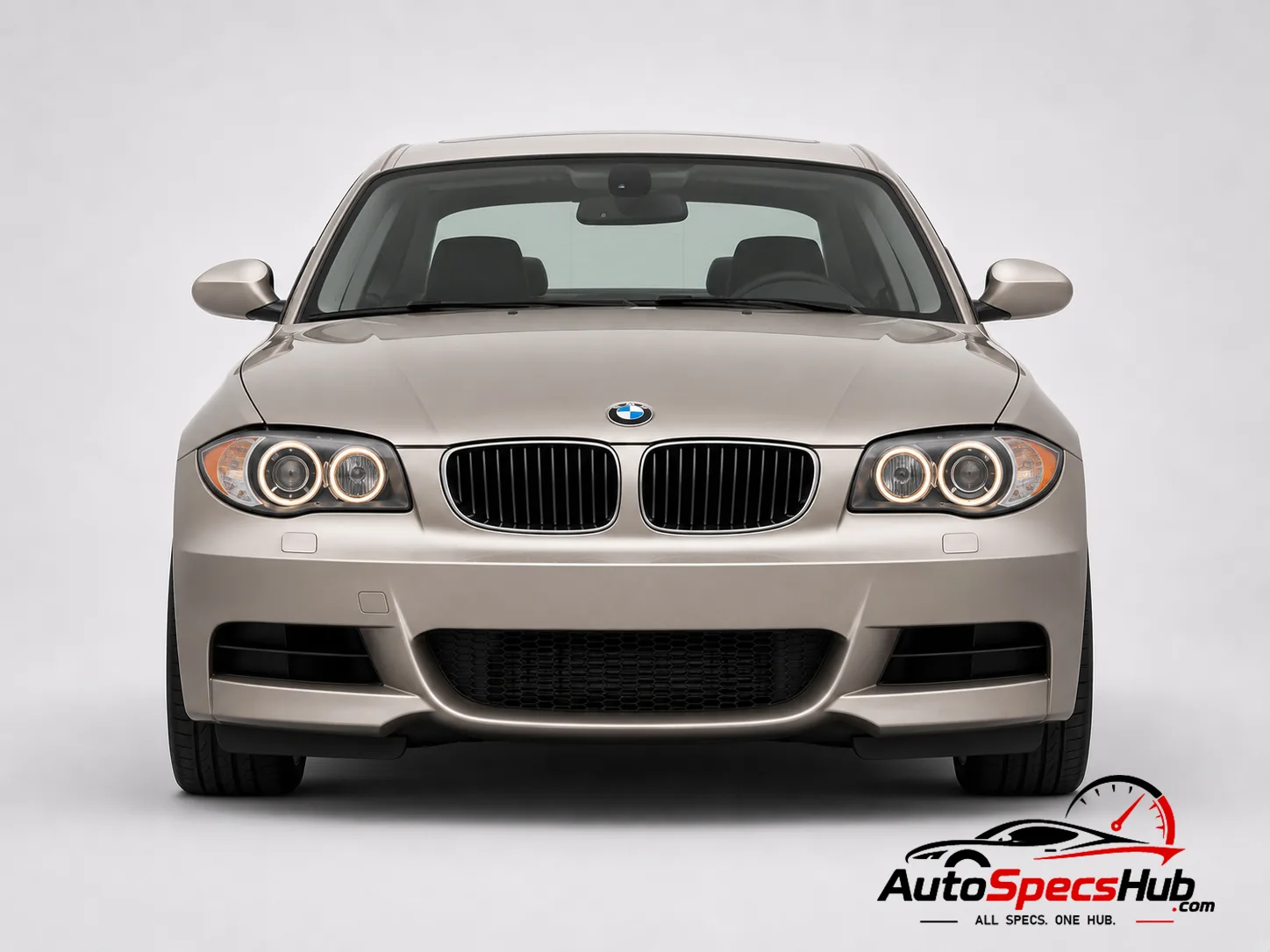 2010 BMW 135i Coupé front view