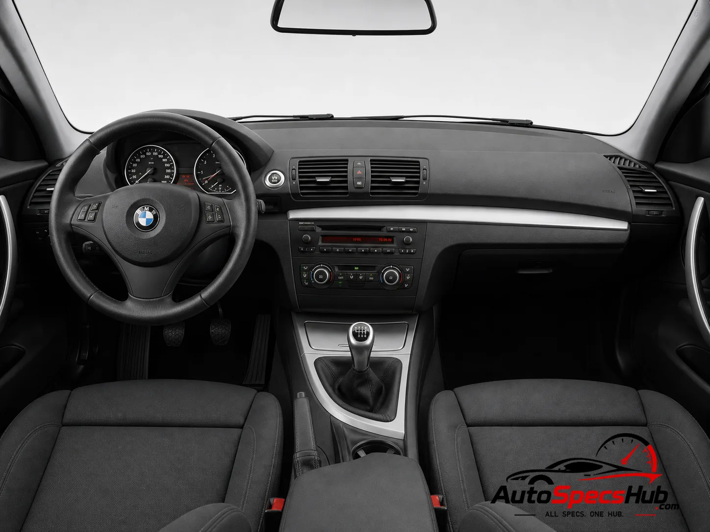 2009 BMW 118d Coupé interior dashboard and front cabin