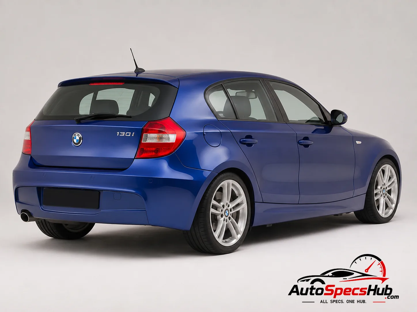 2005 BMW 130i rear three-quarter view