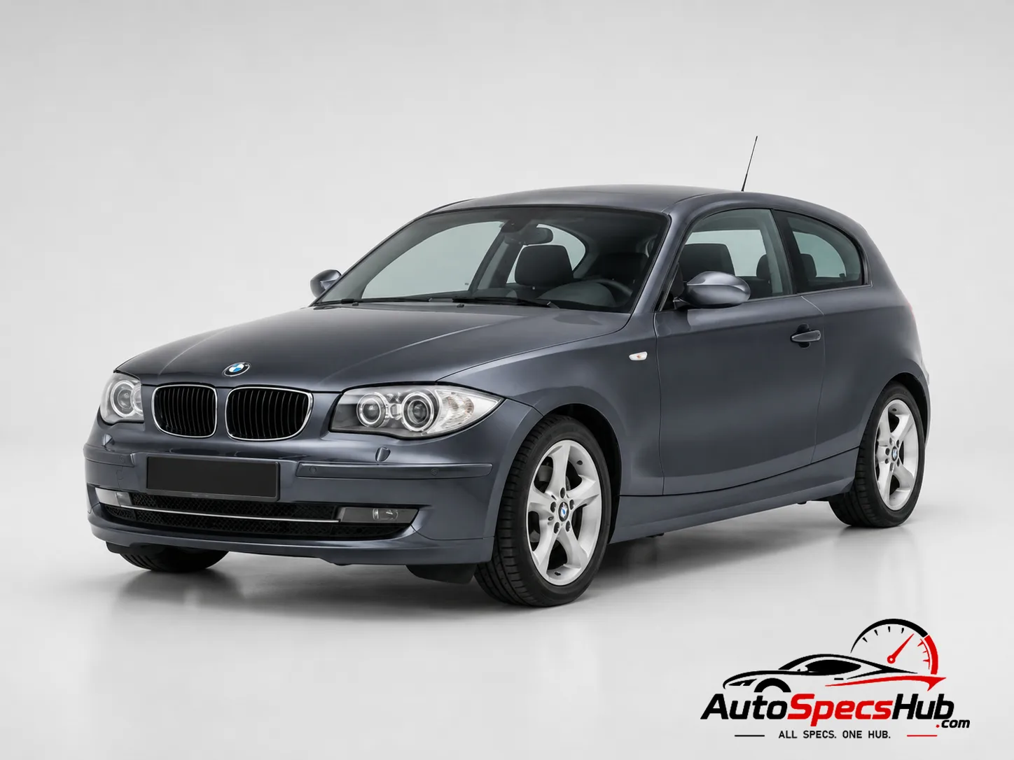 2007 BMW 130i front three-quarter view