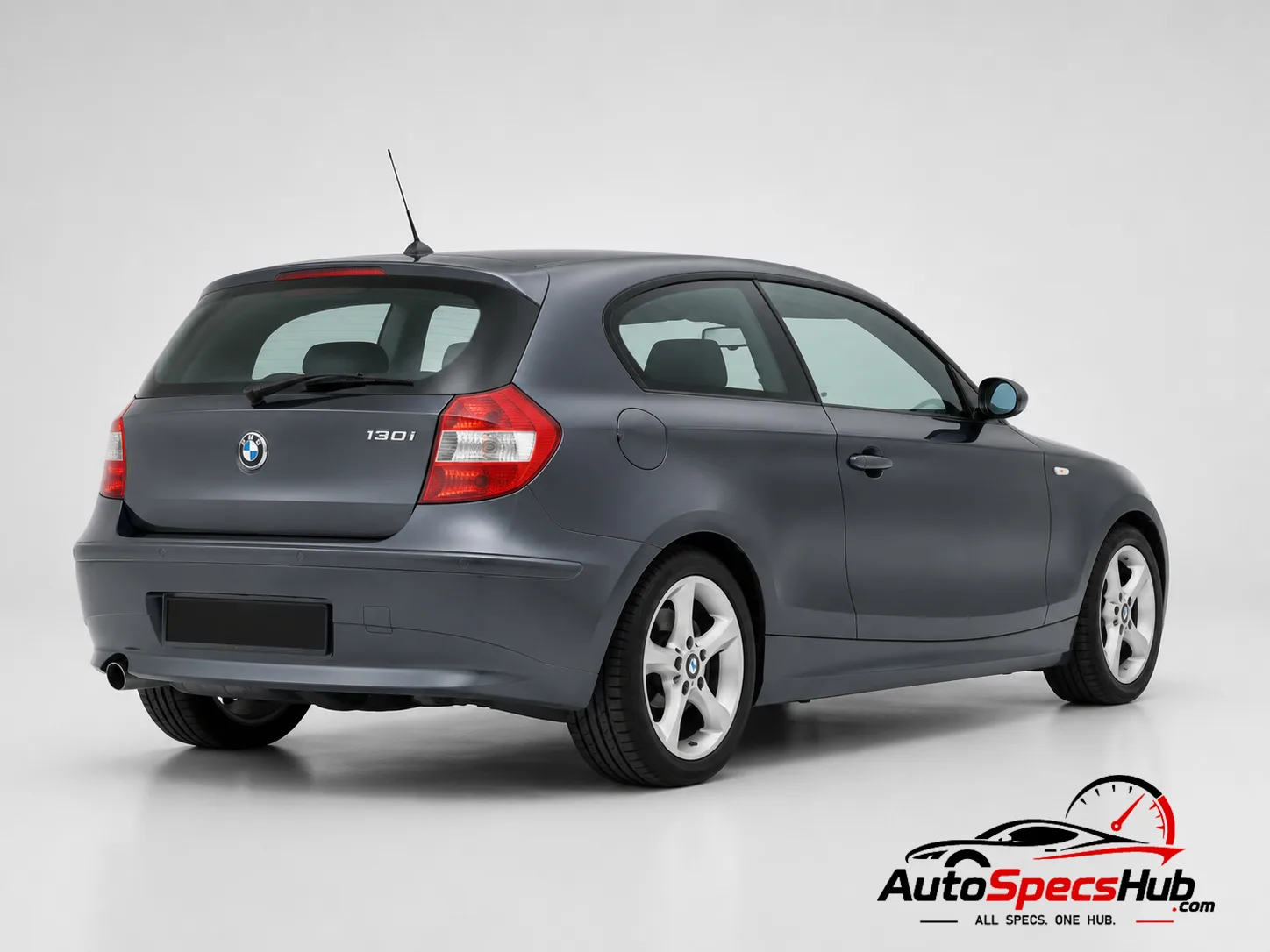 2007 BMW 130i rear three-quarter view