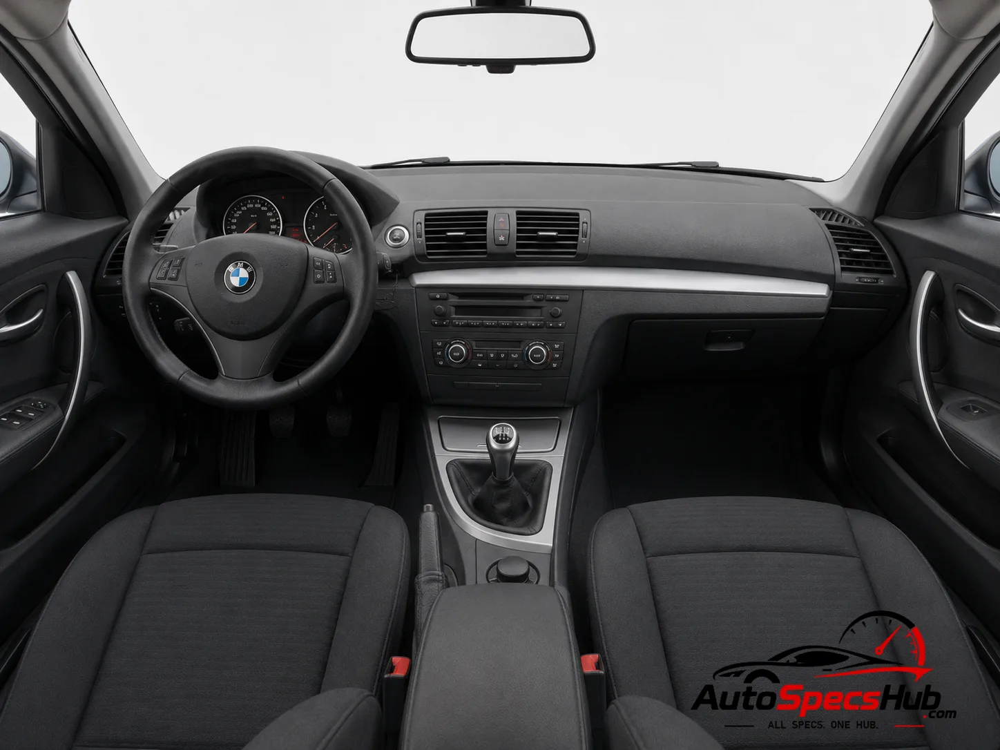 2007 BMW 130i interior dashboard and front cabin