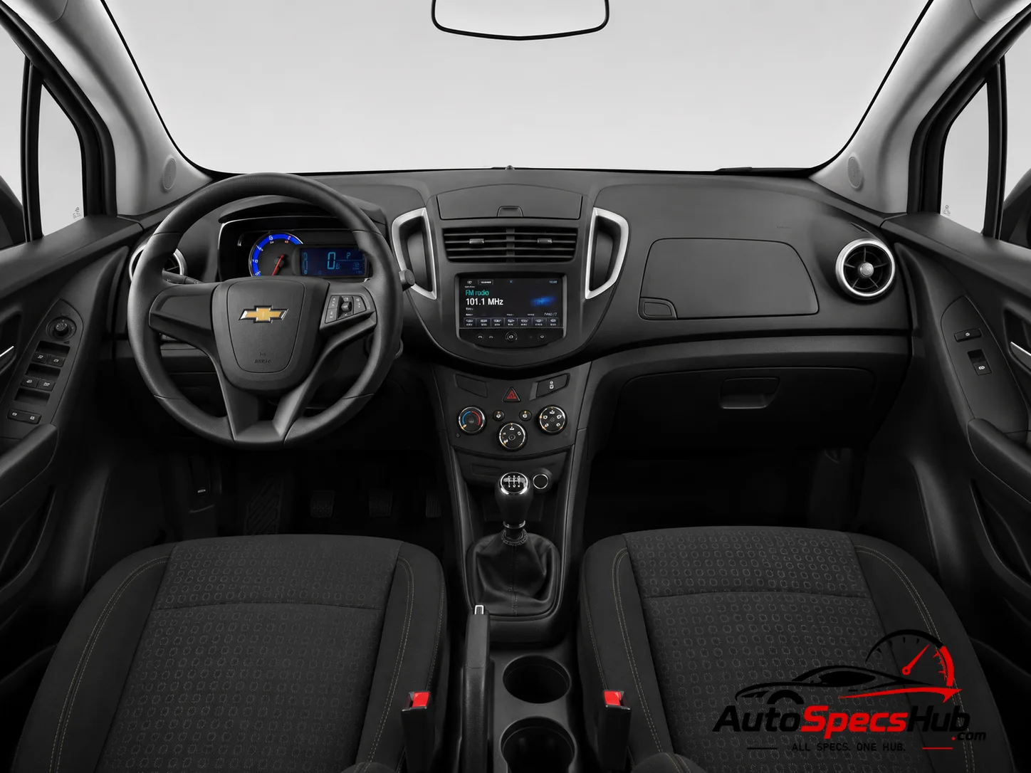 2013 Chevrolet Trax 1.7D FWD interior dashboard and front cabin