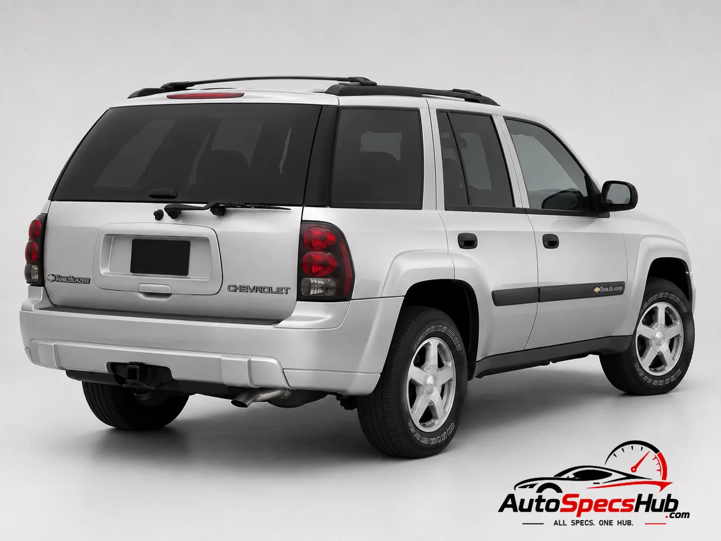 2002 Chevrolet Trail Blazer 4.2 L6 rear three-quarter view