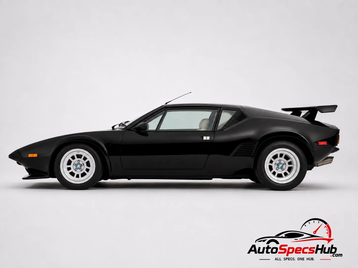 1980 De Tomaso Pantera GT5 side profile