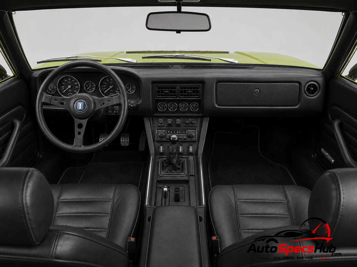 1971 De Tomaso Pantera interior dashboard and front cabin
