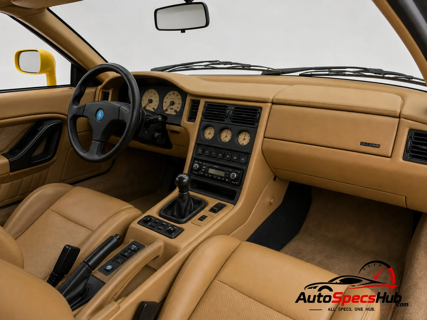 1994 De Tomaso Guarà Coupé interior dashboard and front cabin