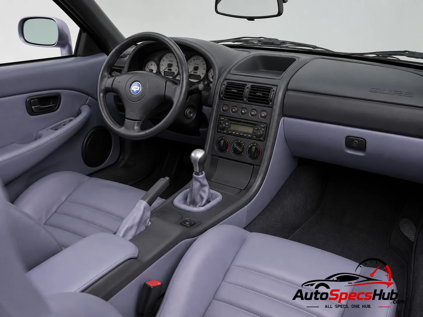 1998 De Tomaso Guarà Coupé interior dashboard and front cabin