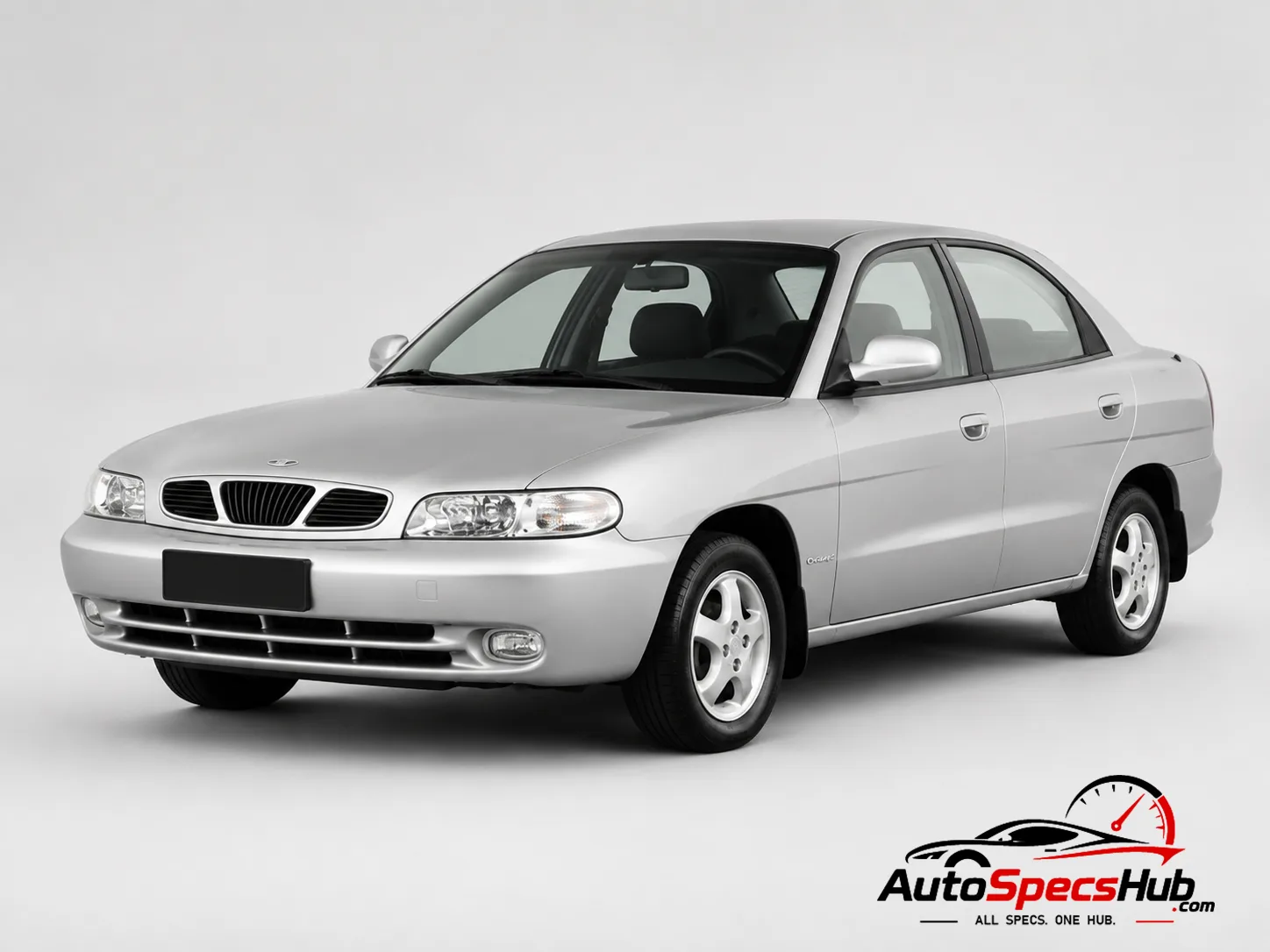 1997 Daewoo Nubira 1.6 SX front three-quarter view