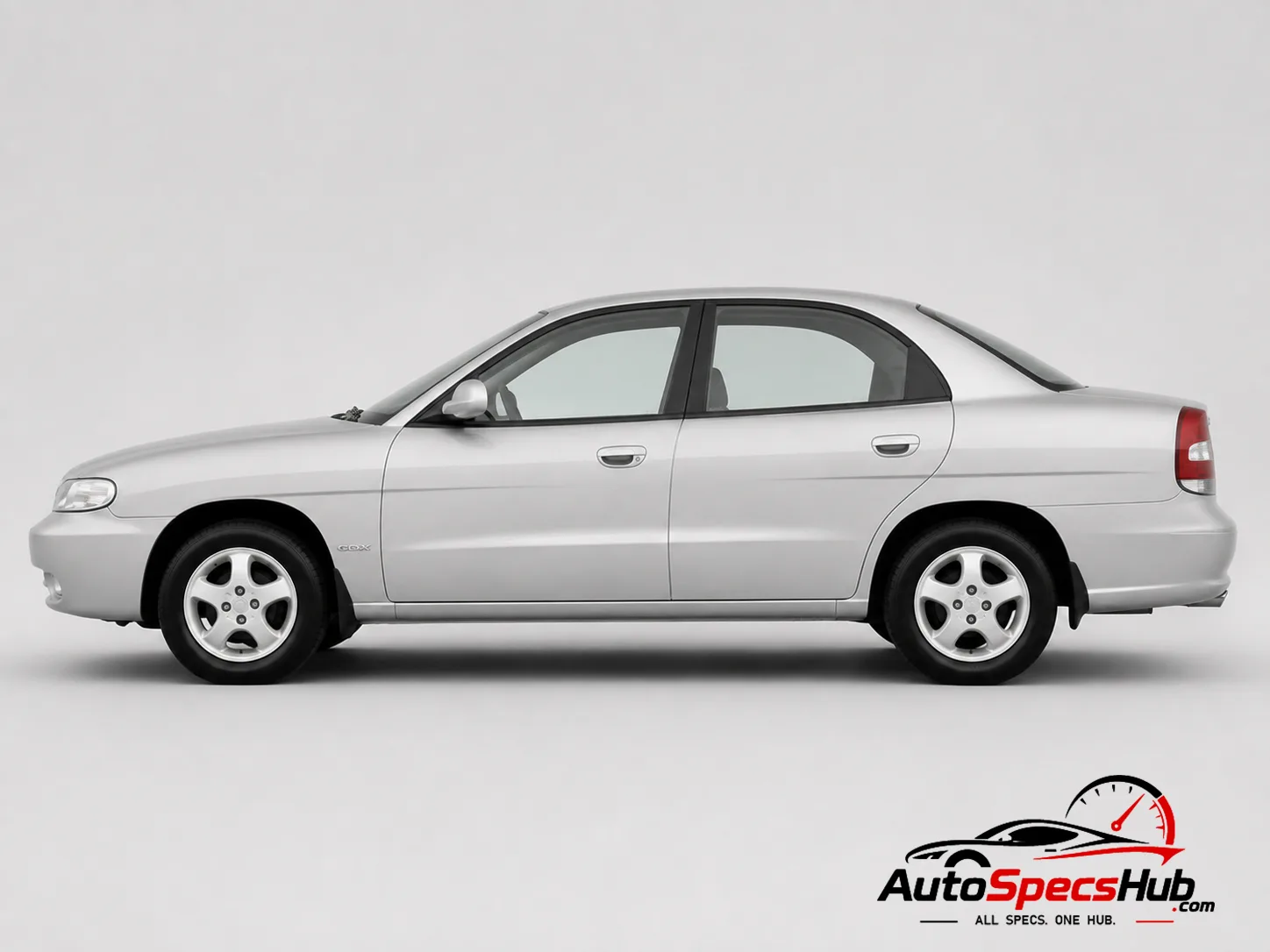 1997 Daewoo Nubira 1.6 SX side profile