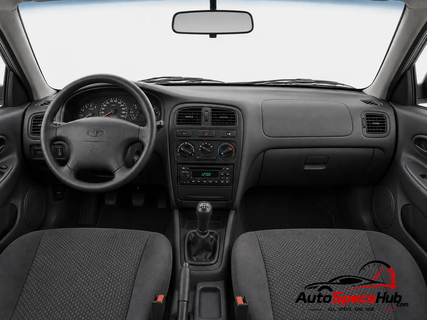 1997 Daewoo Nubira 1.6 SX interior dashboard and front cabin