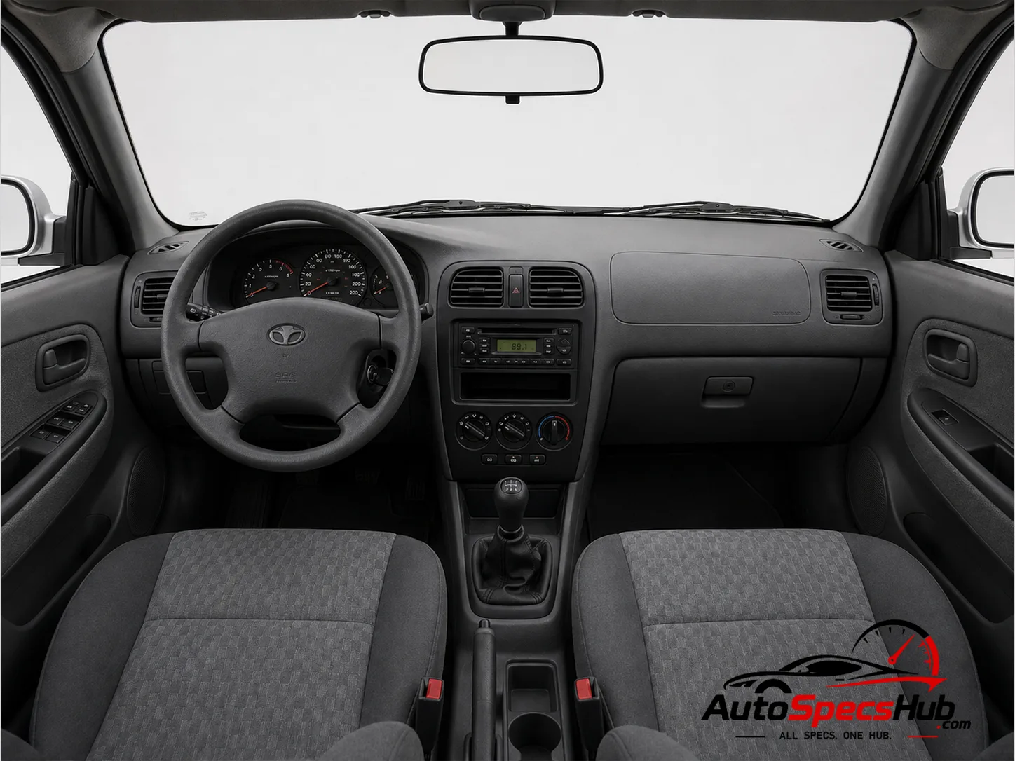 2004 Daewoo Nubira Wagon 1.8 interior dashboard and front cabin