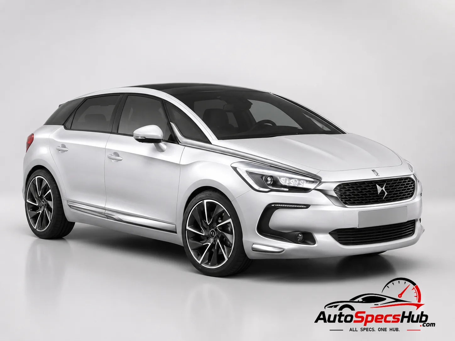 2015 DS DS 5 THP 165 S/S front three-quarter view