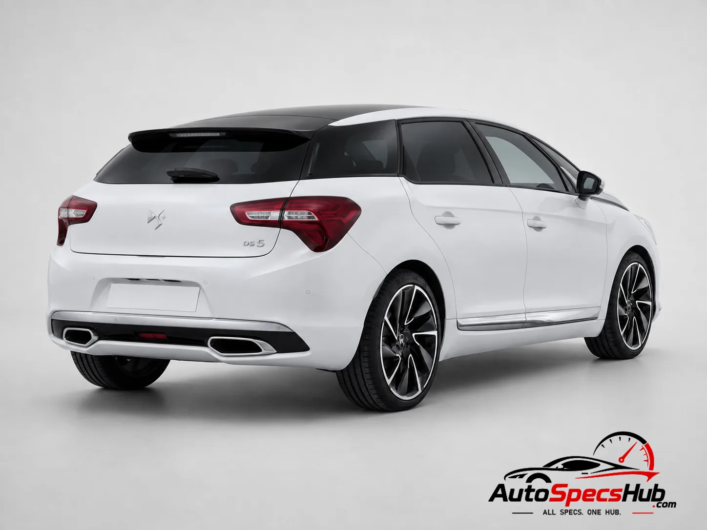 2015 DS DS 5 BlueHDi 120 rear three-quarter view