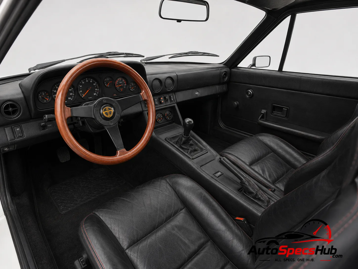 1989 Ginetta G 32 interior cockpit and seats