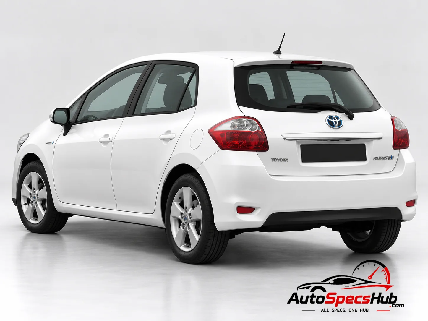 2010 Toyota Auris 1.8 VVT-i HSD rear three-quarter view