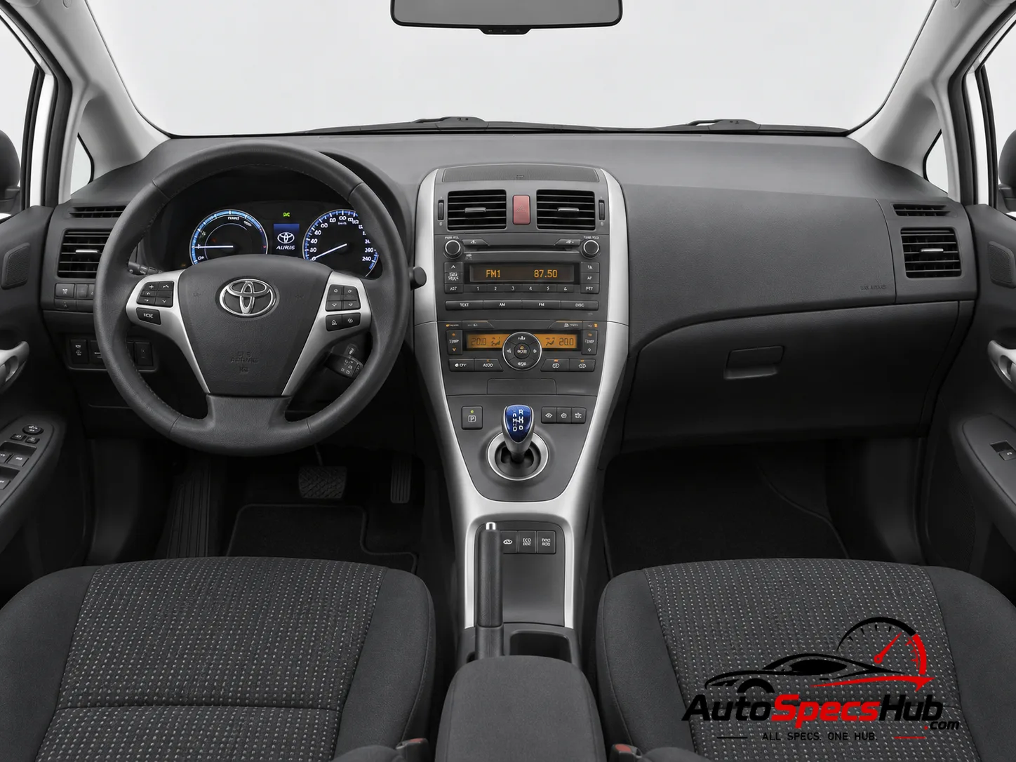 2010 Toyota Auris 1.8 VVT-i HSD interior dashboard and front cabin