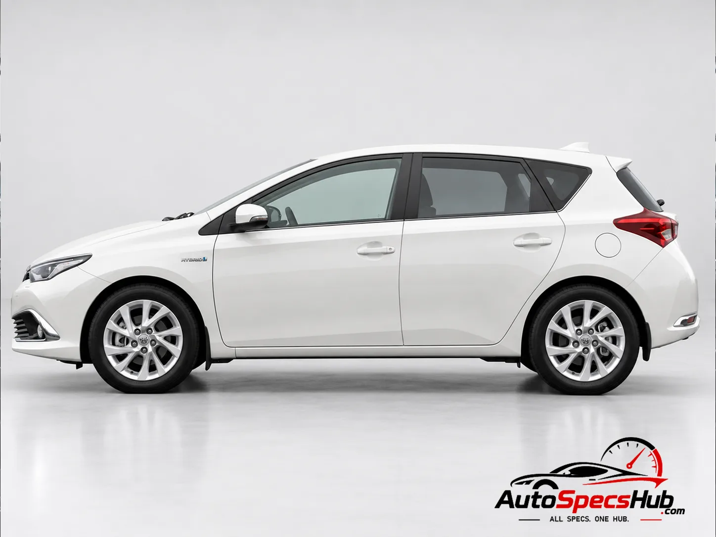 2015 Toyota Auris 1.8 Hybrid side profile