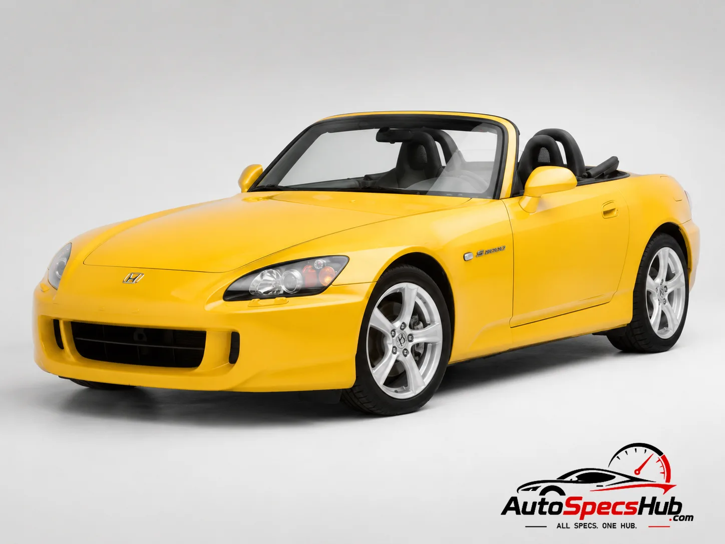 2004 (AP1) Honda S2000 (AP1 Facelift) front three-quarter view