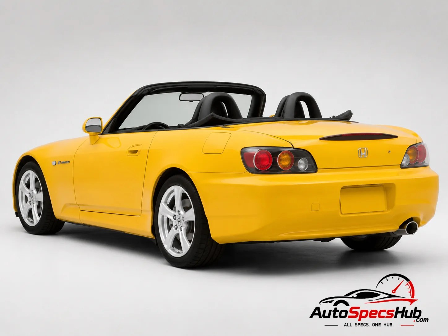2004 (AP1) Honda S2000 (AP1 Facelift) rear three-quarter view
