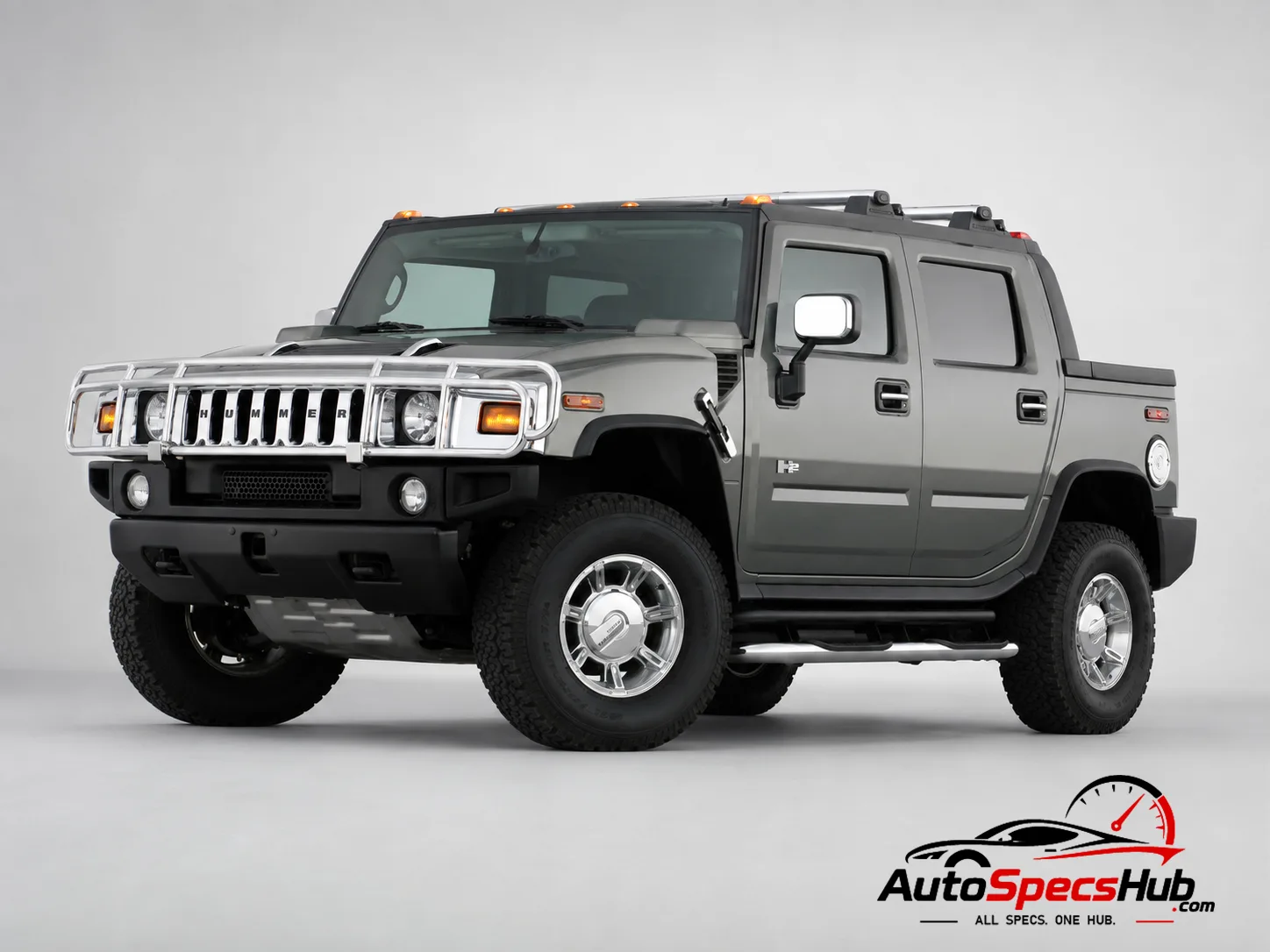 2005 Hummer H2 SUT front three-quarter view