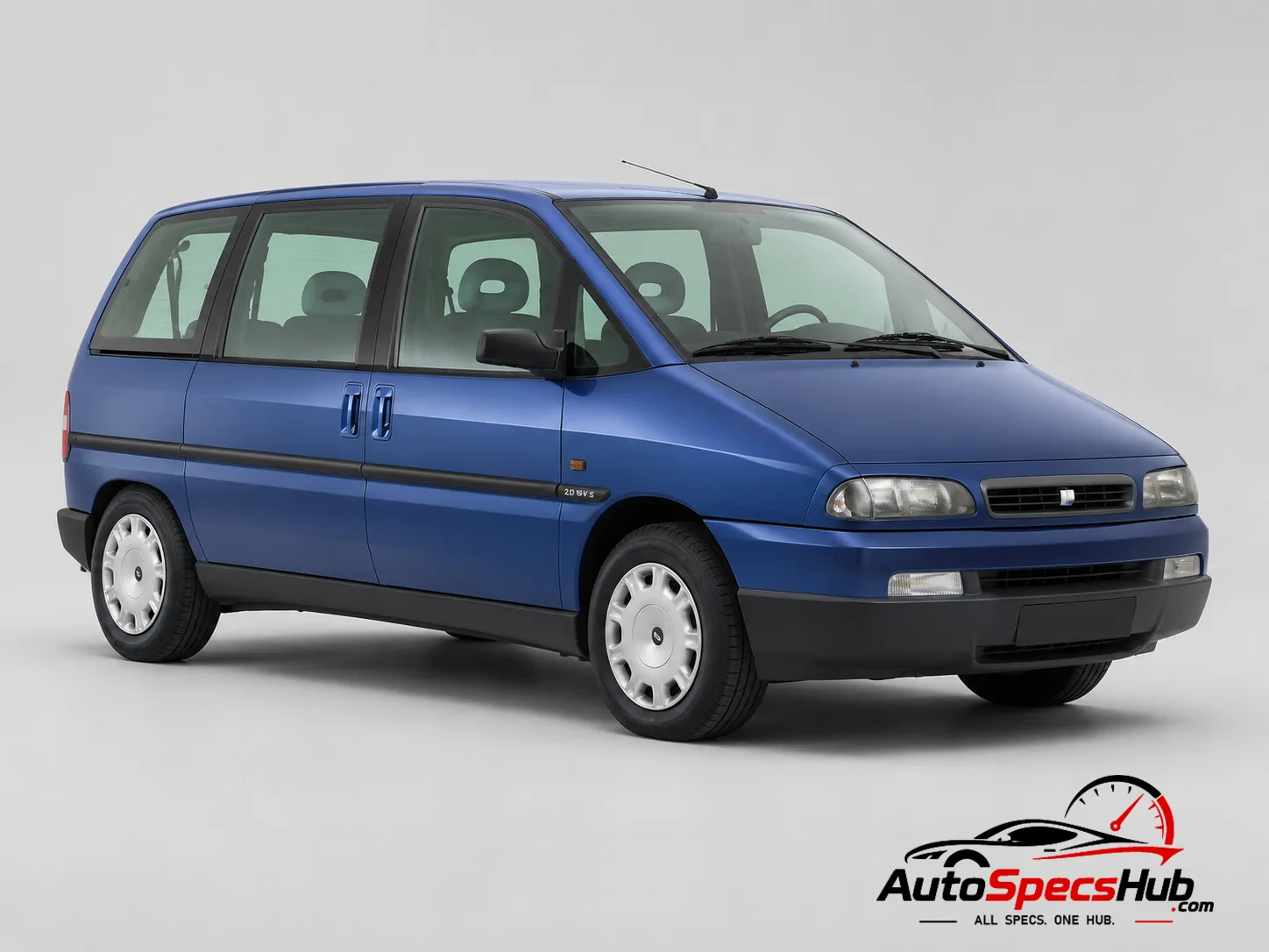 1998 Fiat Ulysse 2.0 16v S front three-quarter view