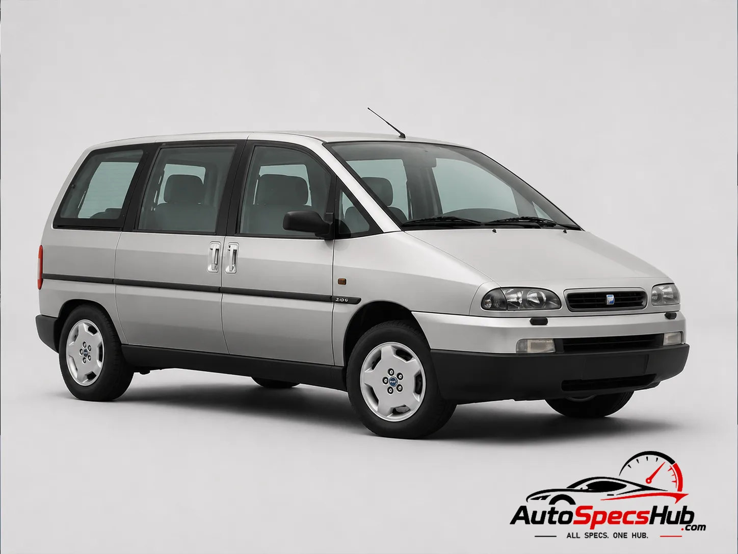2000 Fiat Ulysse 2.0 16v front three-quarter view