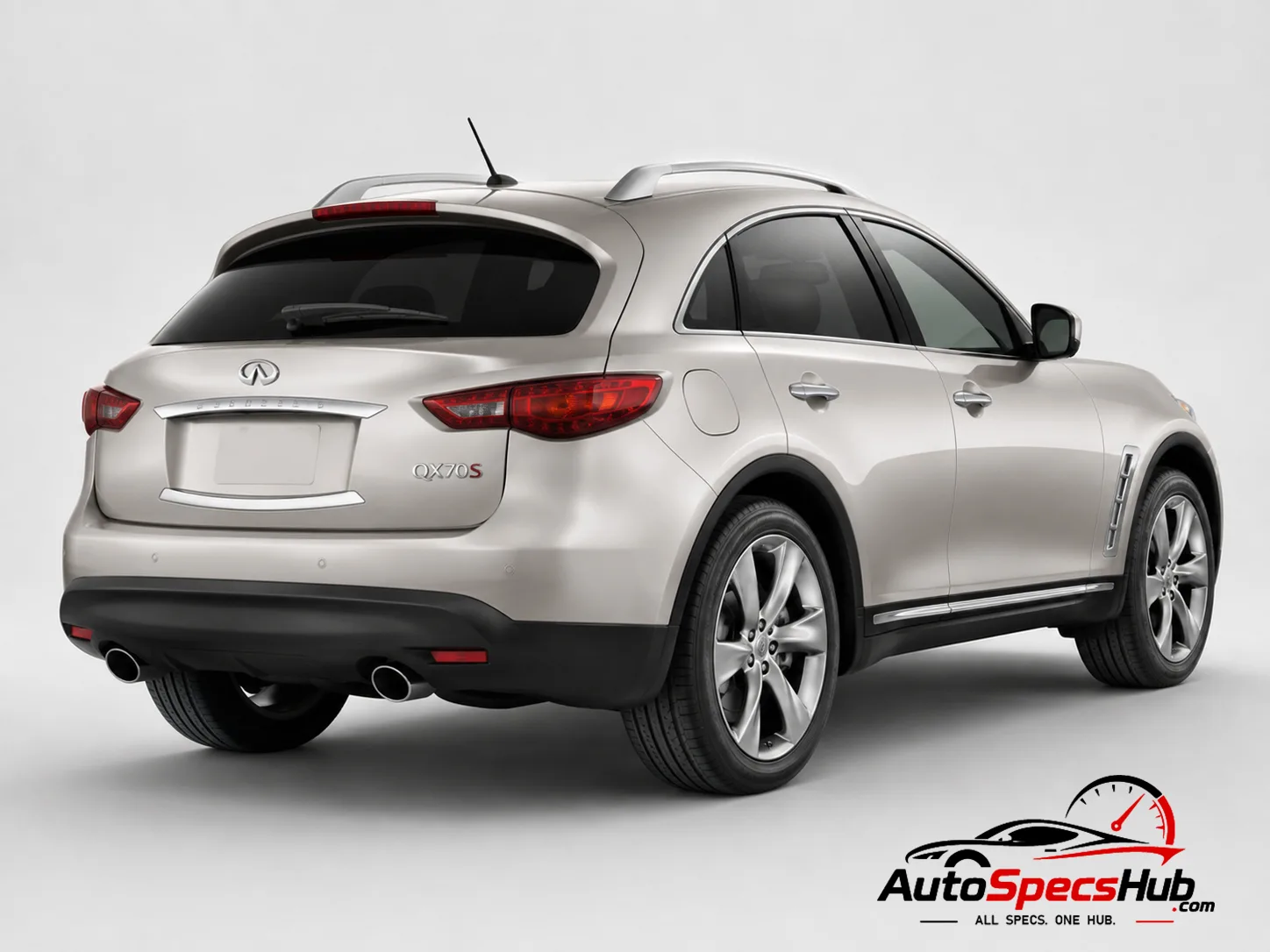 2013 (S51) Infiniti QX70 5.0 rear three-quarter view