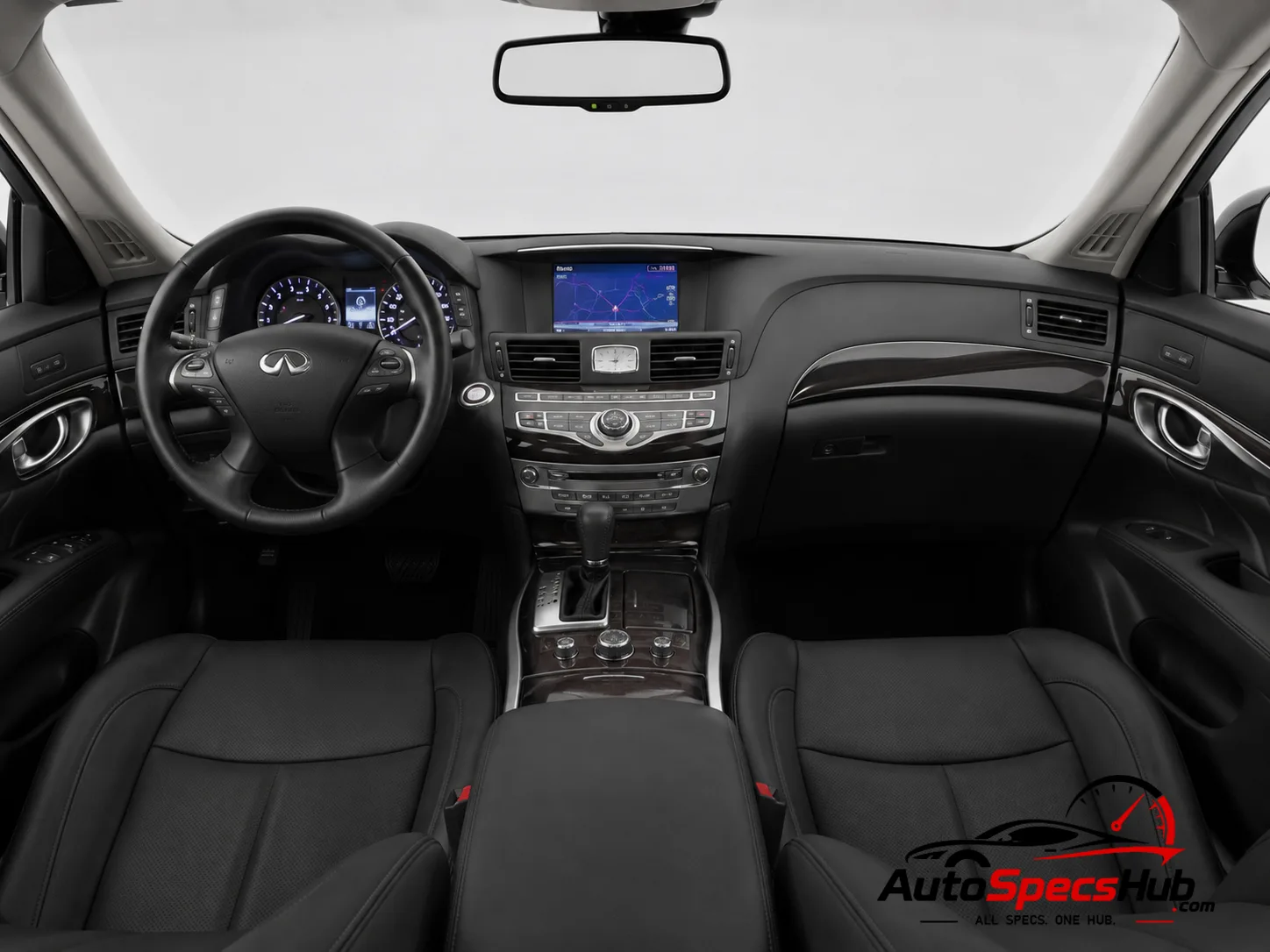 2014 (Y51) Infiniti Q70 Hybrid interior dashboard and front cabin