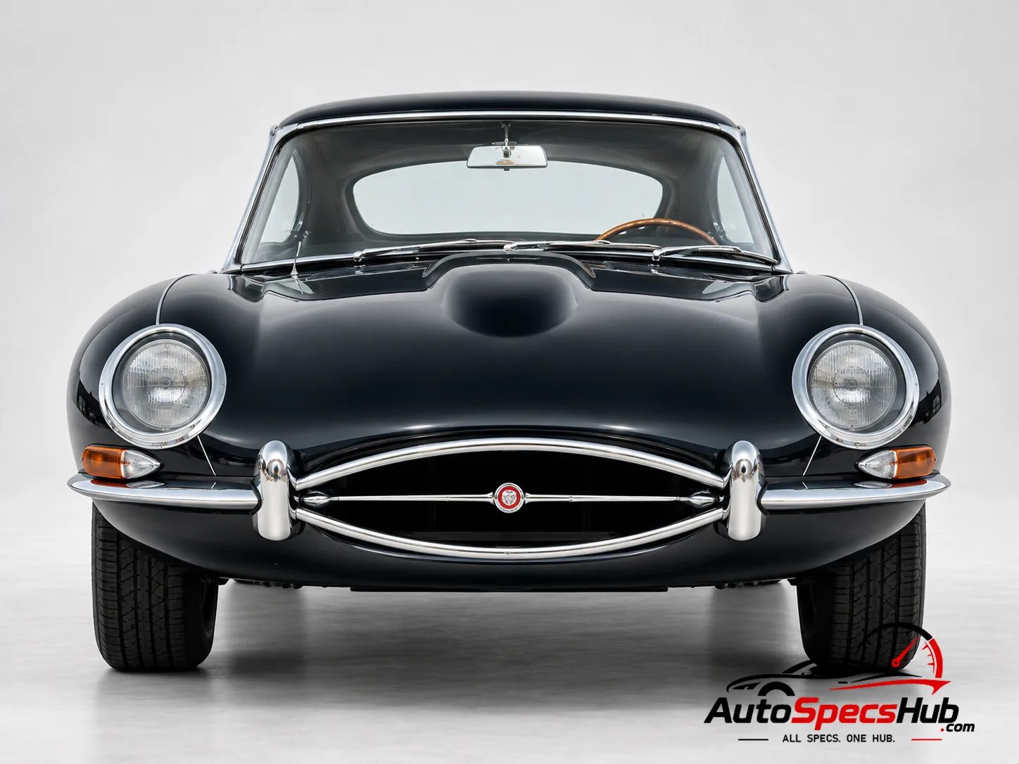 1966 (Series 1) Jaguar 4.2 XK-E 2+2 Coupe front view