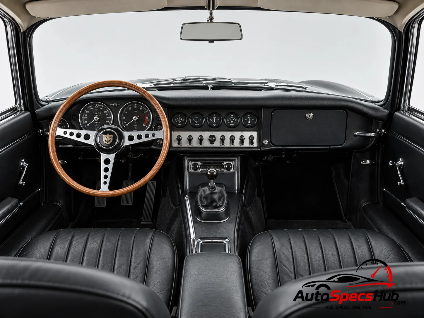 1966 (Series 1) Jaguar 4.2 XK-E 2+2 Coupe interior cockpit and seats