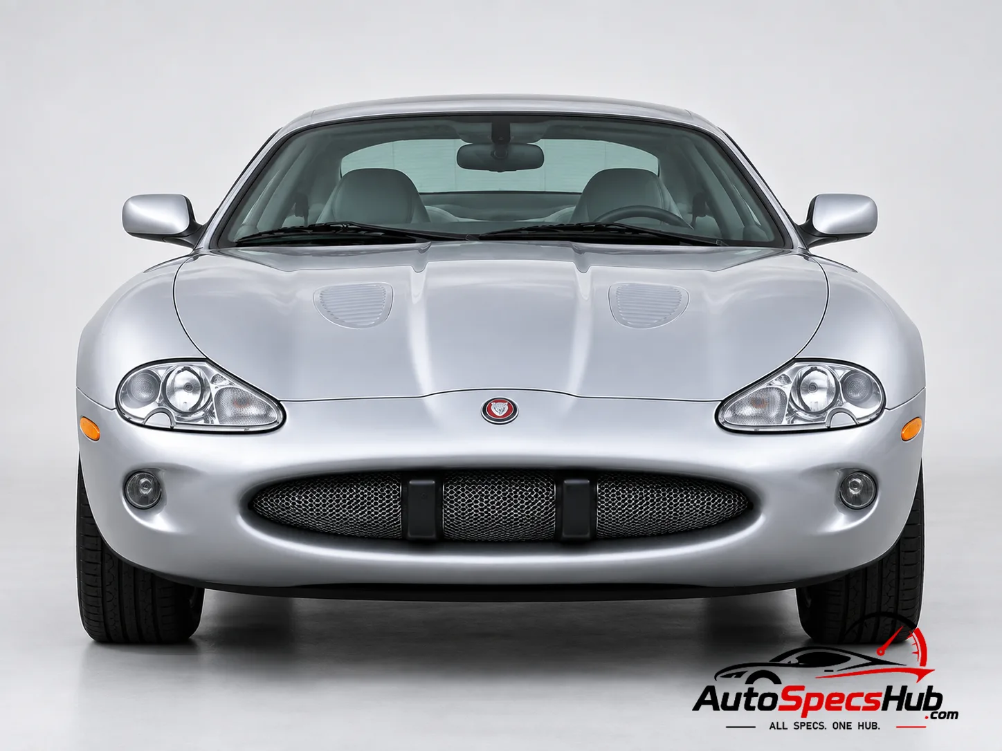 1998 (X100) Jaguar XKR Coupé front view
