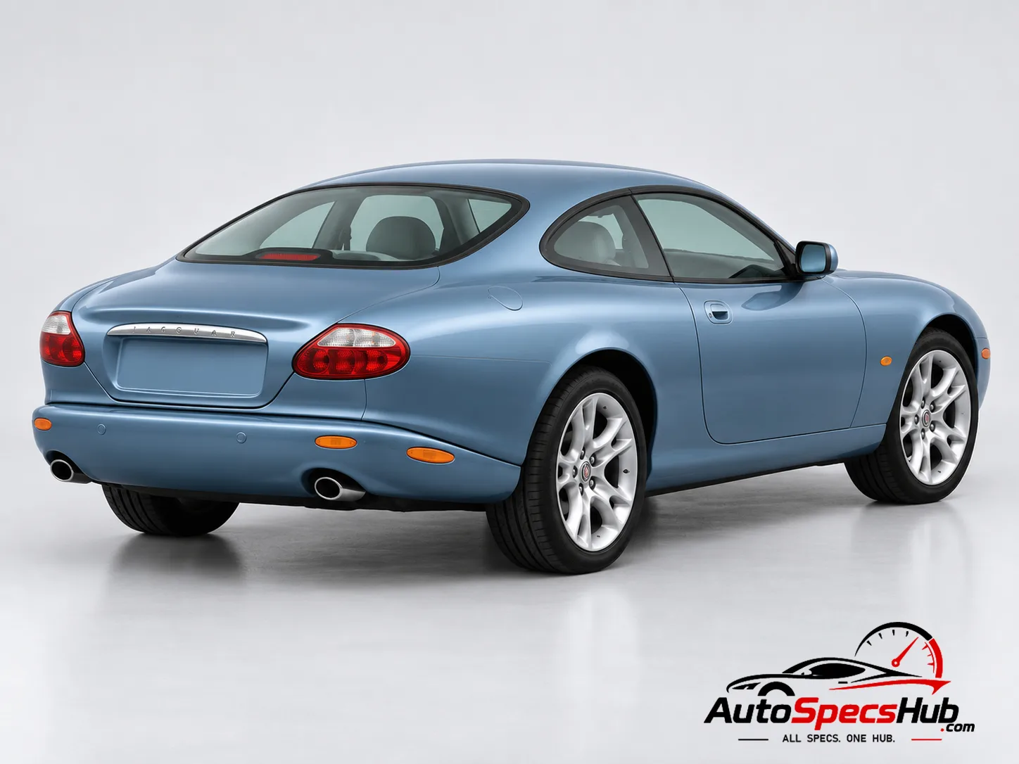2002 (X100) Jaguar XK8 Coupé rear three-quarter view
