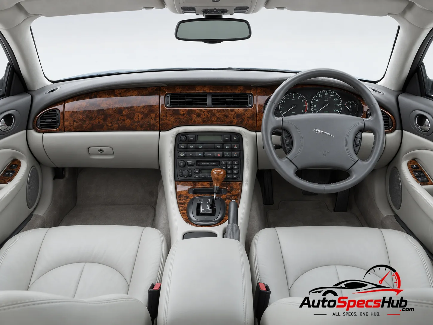 2002 (X100) Jaguar XK8 Coupé interior cockpit and seats